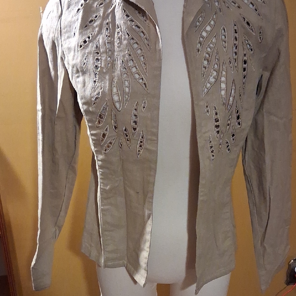 Chic Beige Cutout Blazer
